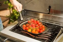 Napoleon Gusseiserne Pfanne Mit Holz Untersetzer - Auslaufartikel -Napoleon 56008 gusspfanne Holzuntersetzer Napoleon