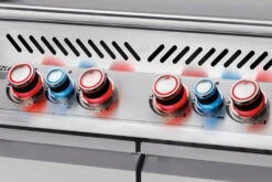 Napoleon Prestige Pro 500-3 Edelstahl Gasgrill Inkl. Drehspieß - Modell 2023 - SMART Deal Inkl. Grillfürst Grill Control -Napoleon Napoleon Prestige Pro 500 safety glow Drehknopfbeleuchtung